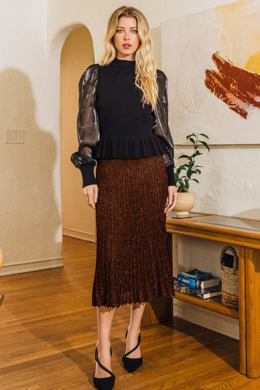 Pleated Shimmer Midi Skirt in Black and Brown