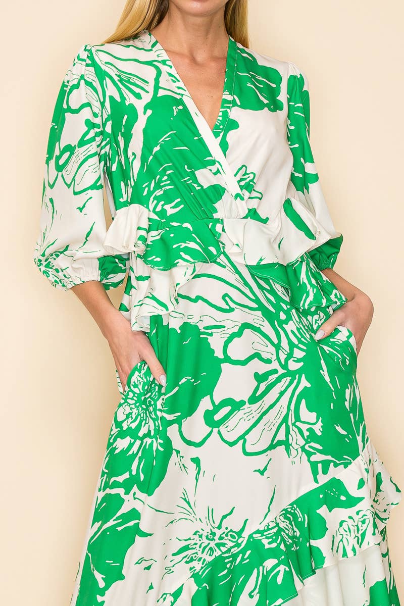 V NECK DRESS WITH RUFFLES AND POCKETS
