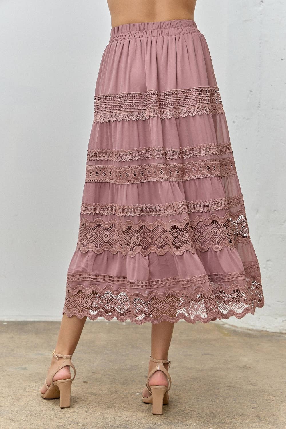 (PLUS) Bohemian Lace Trim Tiered Midi Skirt