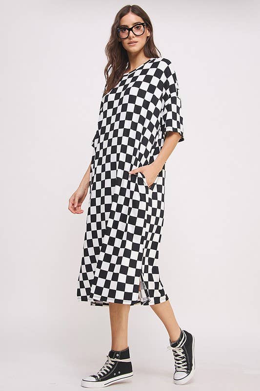 PLUS SIZE 1/2 SLEEVE RIBBED CHECKERBOARD MIDI DRESS