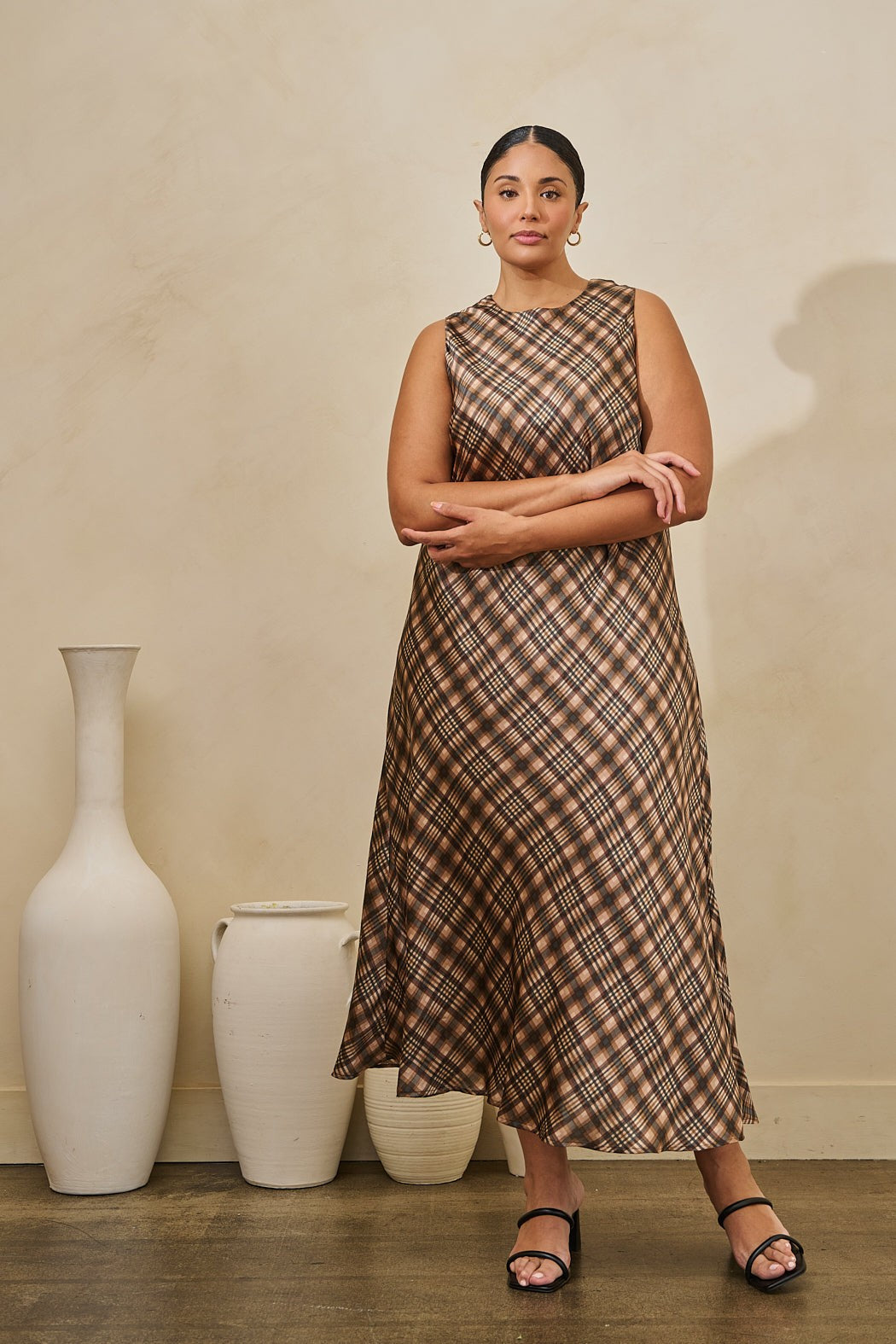 Saisha Plaid Midi Dress (Curve)