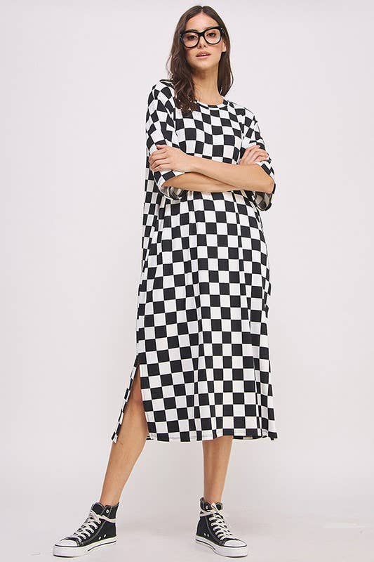PLUS SIZE 1/2 SLEEVE RIBBED CHECKERBOARD MIDI DRESS