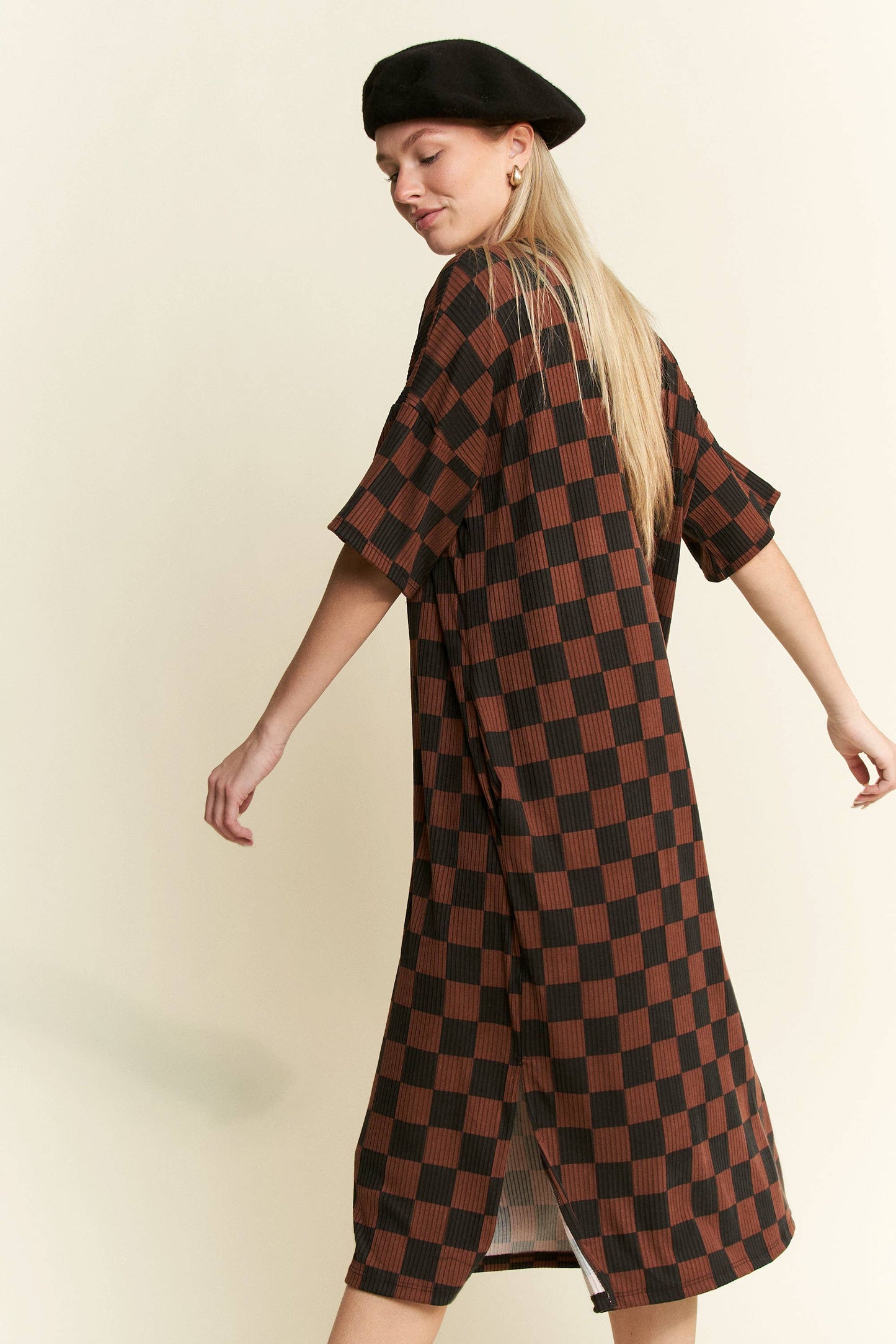 1/2 SLEEVE RIBBED CHECKERBOARD MIDI DRESS