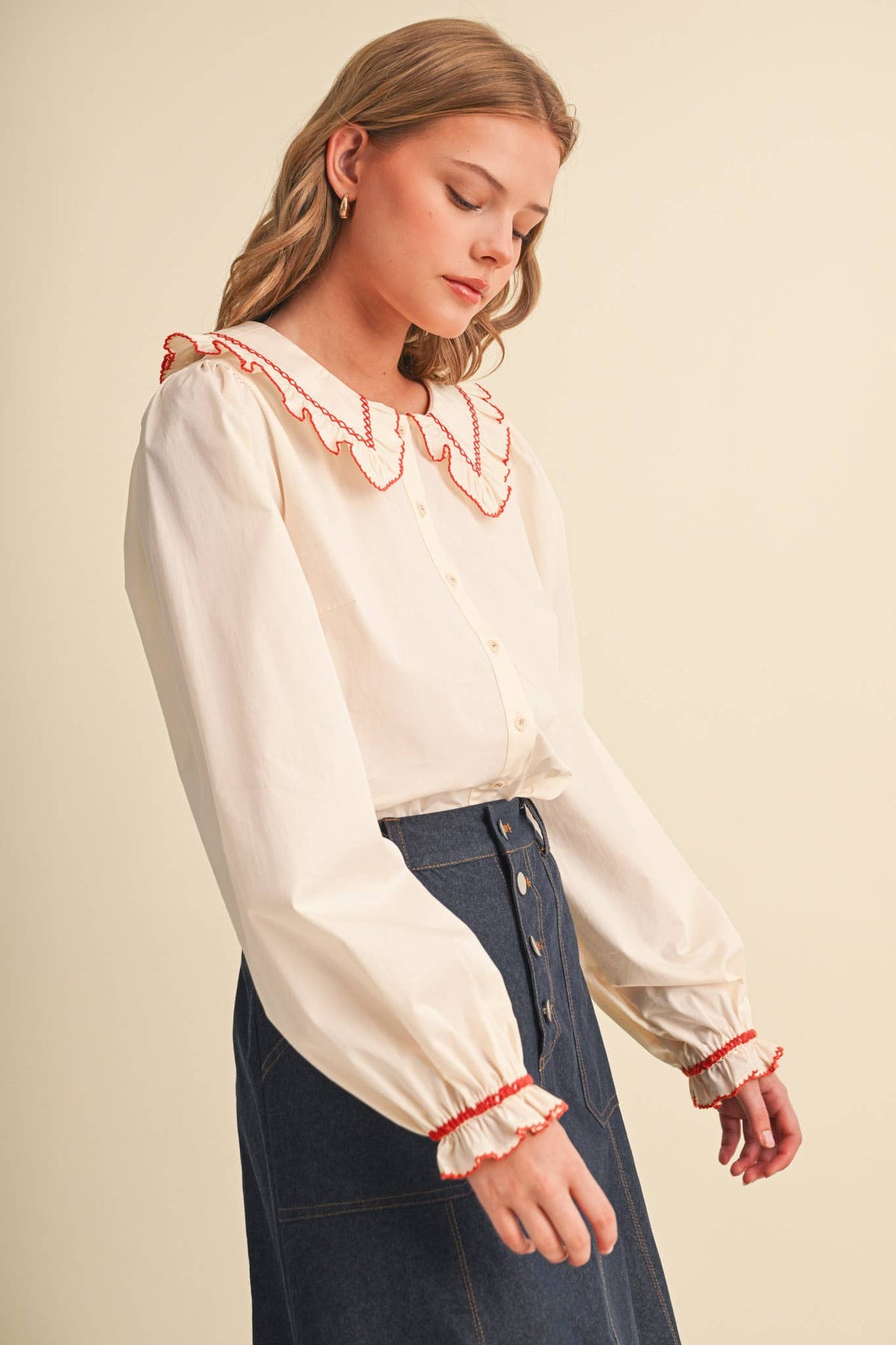 EMBROIDERED RUFFLED DOLL COLLAR BUTTON UP TOP MTP5154