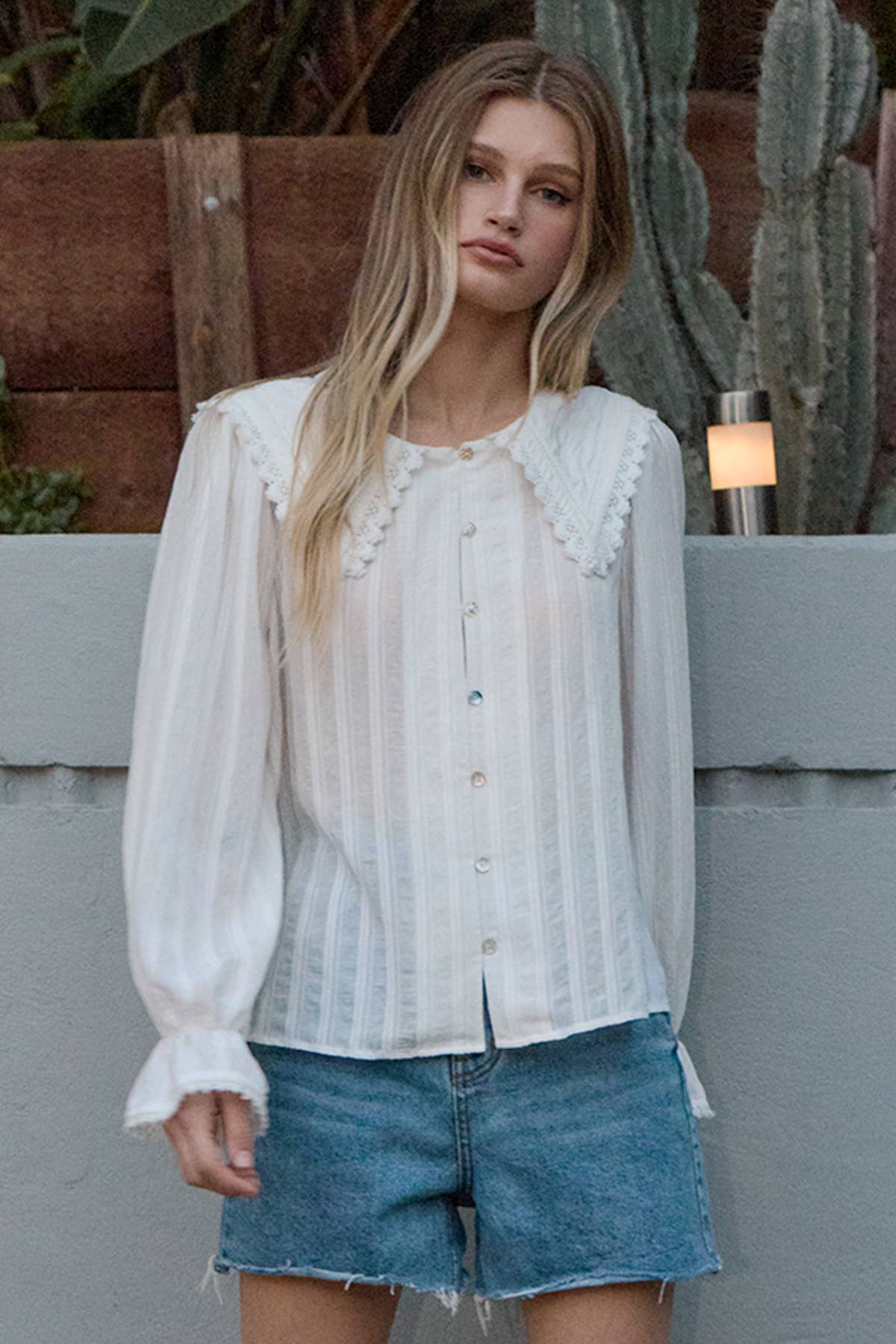 Scallop Lace Collar Button Blouse - RT1227