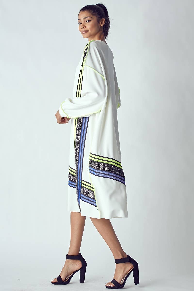 OVERFITTING DRESS WITH SEQUIN AND MESH DETAIL