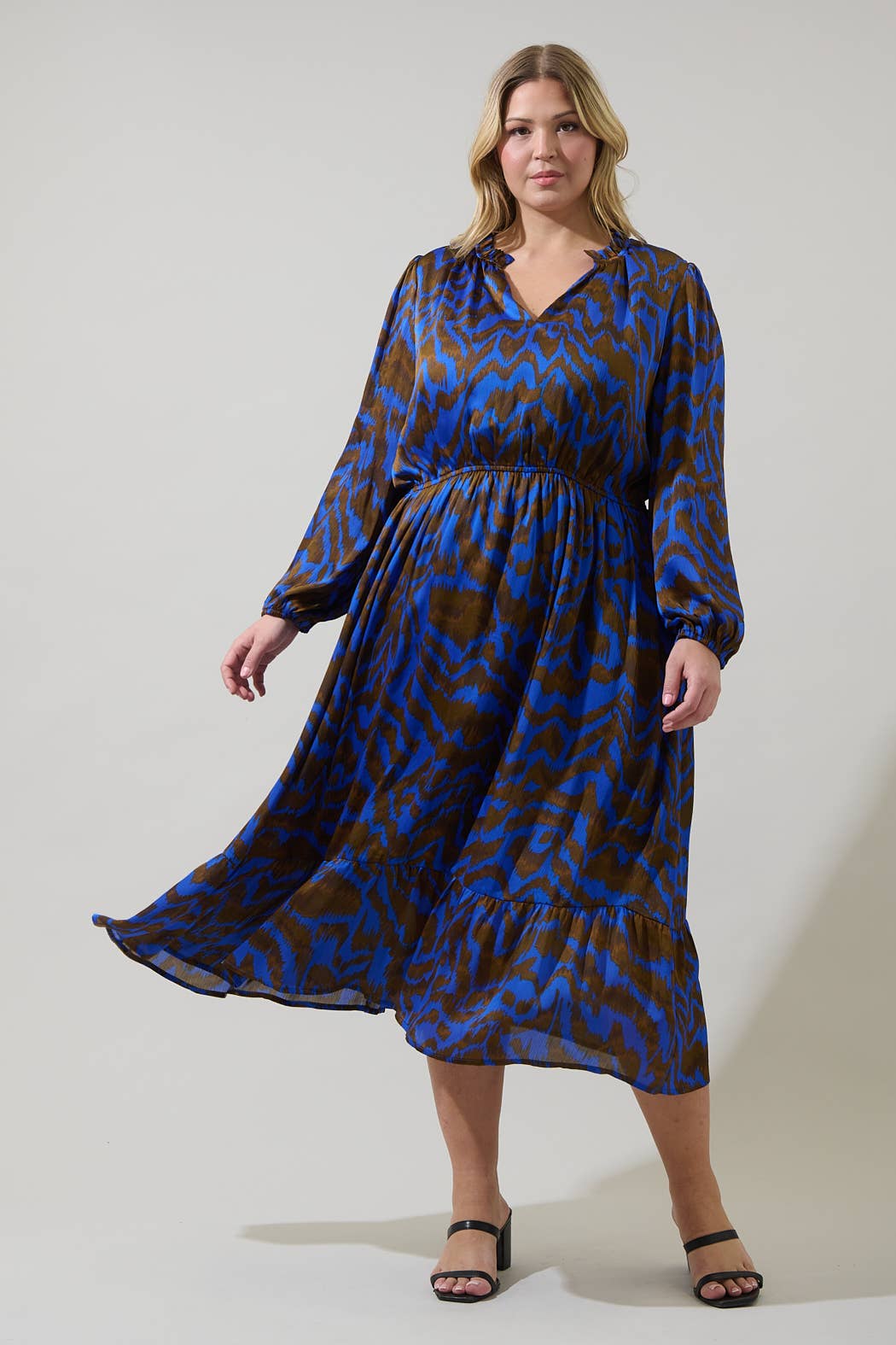 Krista Abstract Fabiola Split Neck Midi Dress Curve
