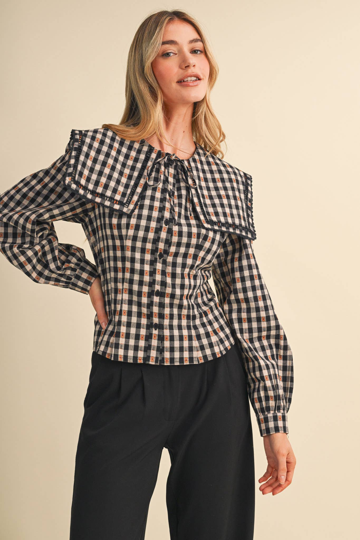 GINGHAM PILGRIM COLLAR BUTTON UP TOP MTP5151