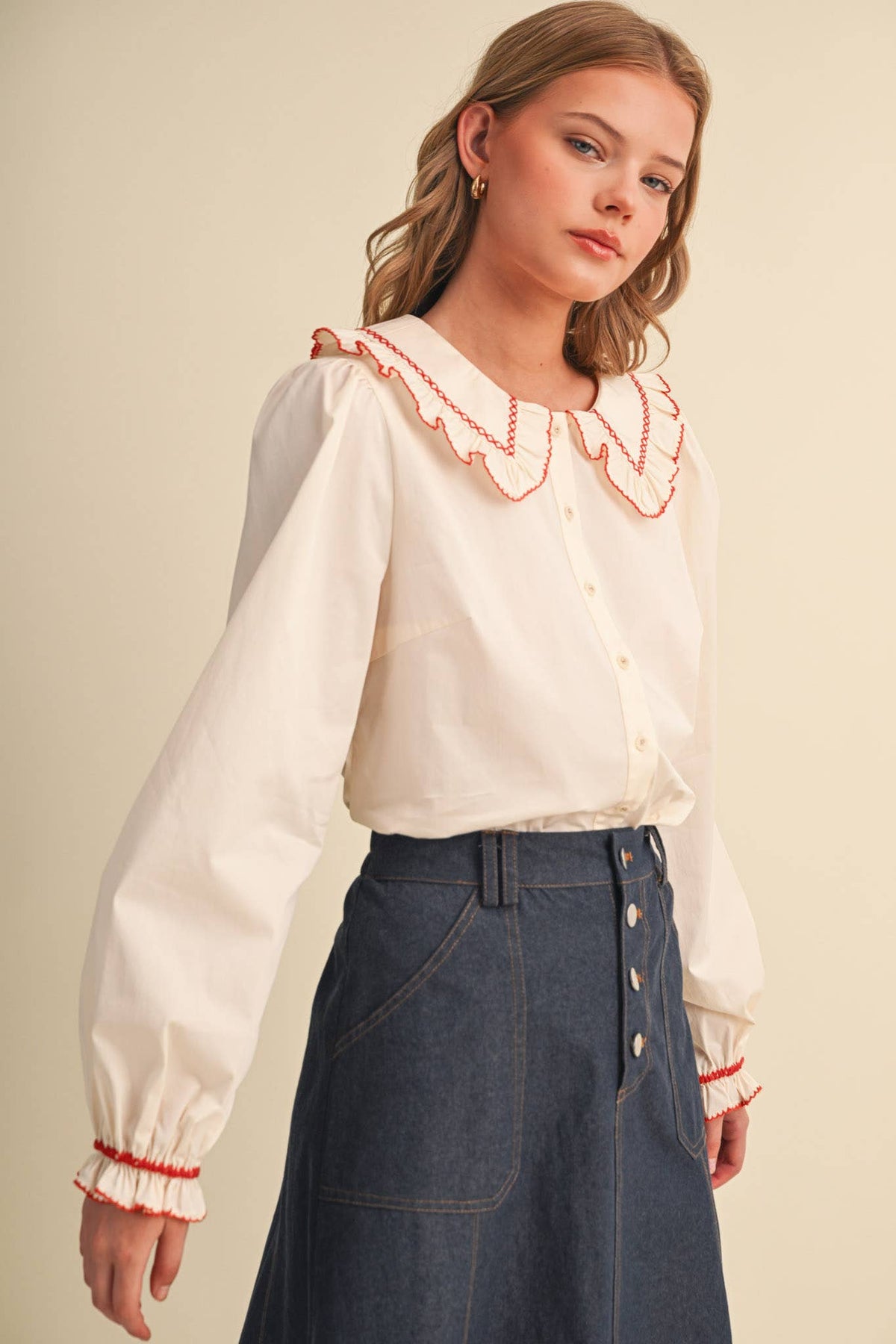 EMBROIDERED RUFFLED DOLL COLLAR BUTTON UP TOP MTP5154