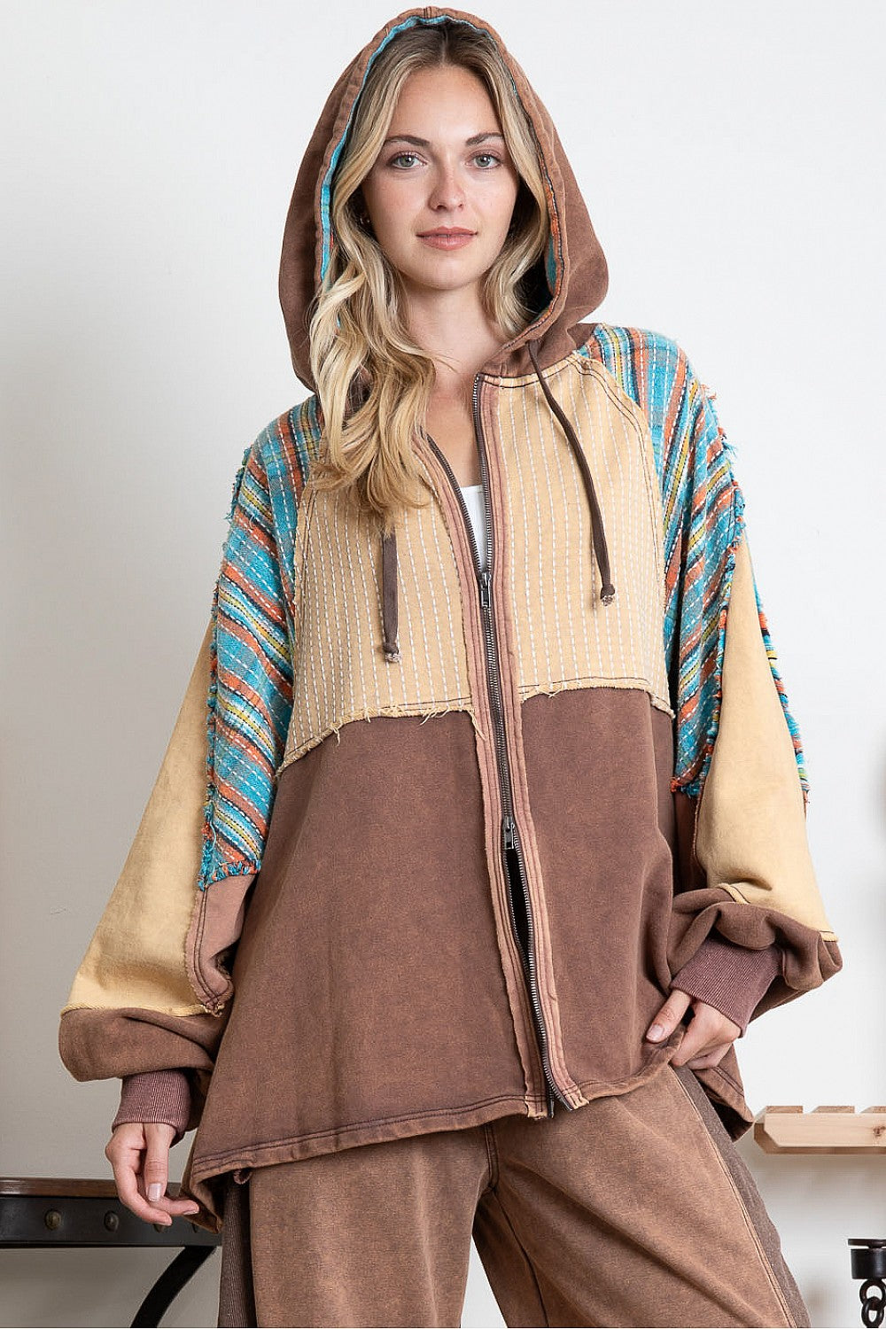 PLAID CONTRAST BUTTOM RUFFLE HODDIE JACKET