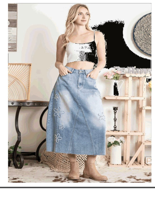 Maxi Denim skirt with raw hem