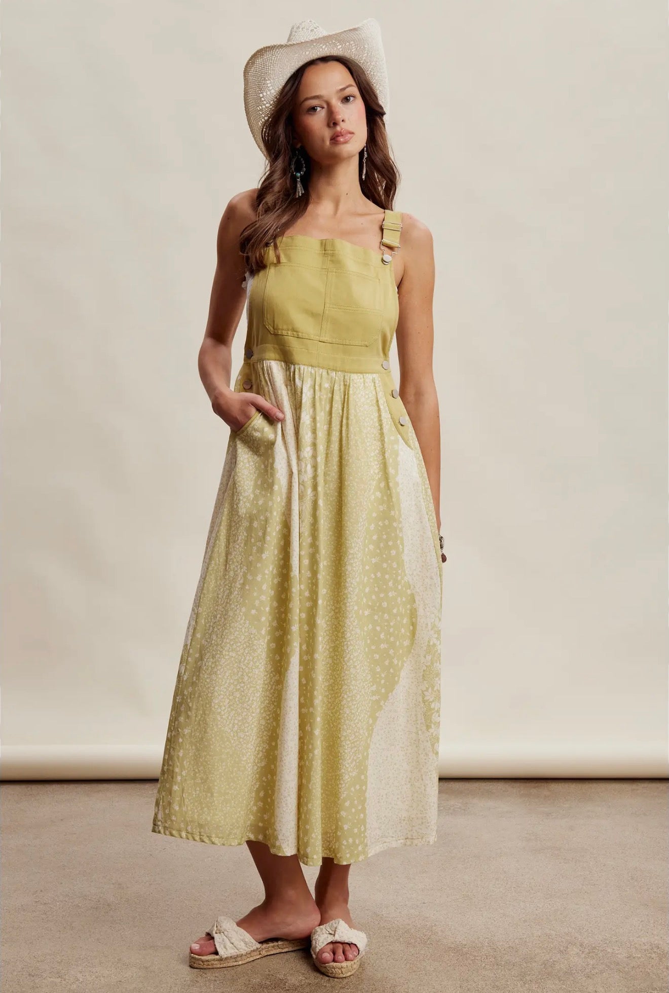 Sunshine overall dress