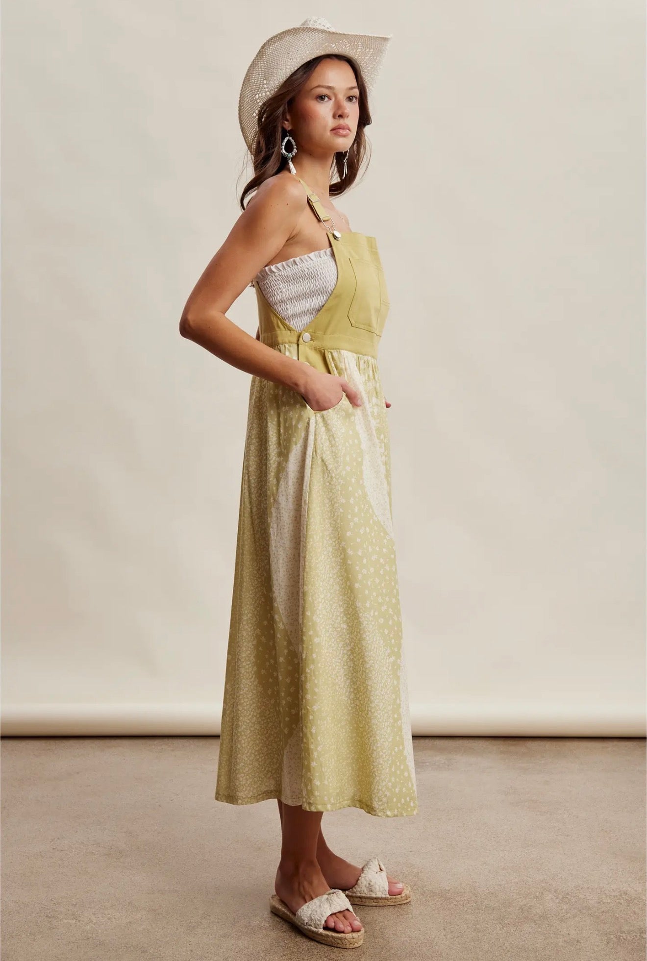 Sunshine overall dress