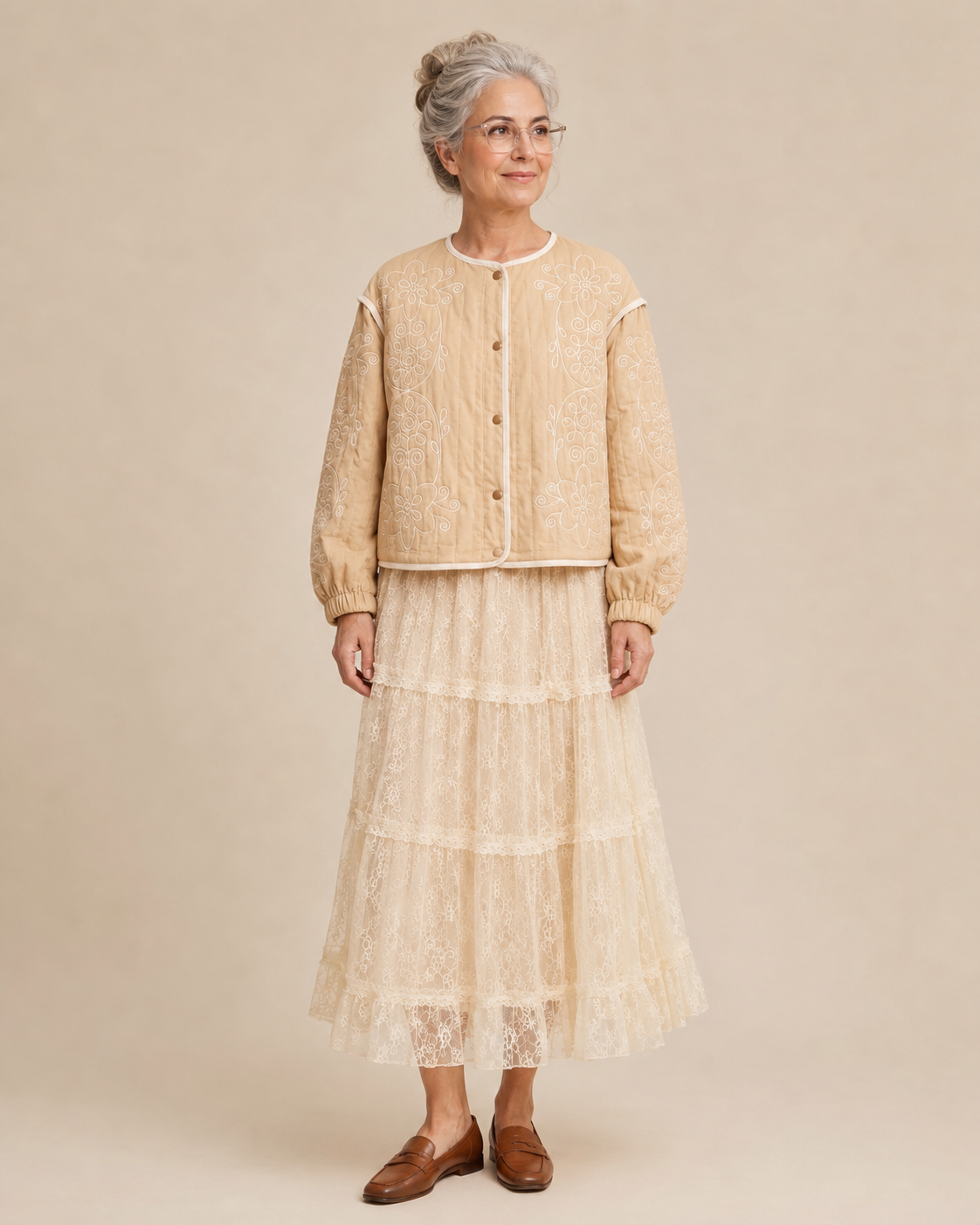 ROSETTE CREAM LACE SKIRT