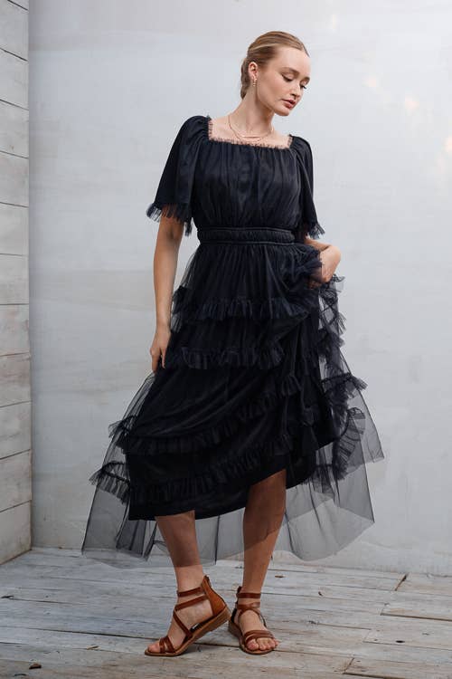 SHORT SLEEVE TULLE TIER MIDI DRESS