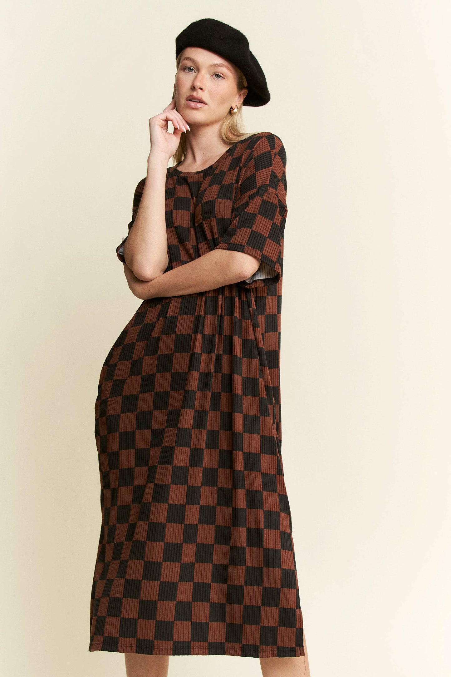 1/2 SLEEVE RIBBED CHECKERBOARD MIDI DRESS