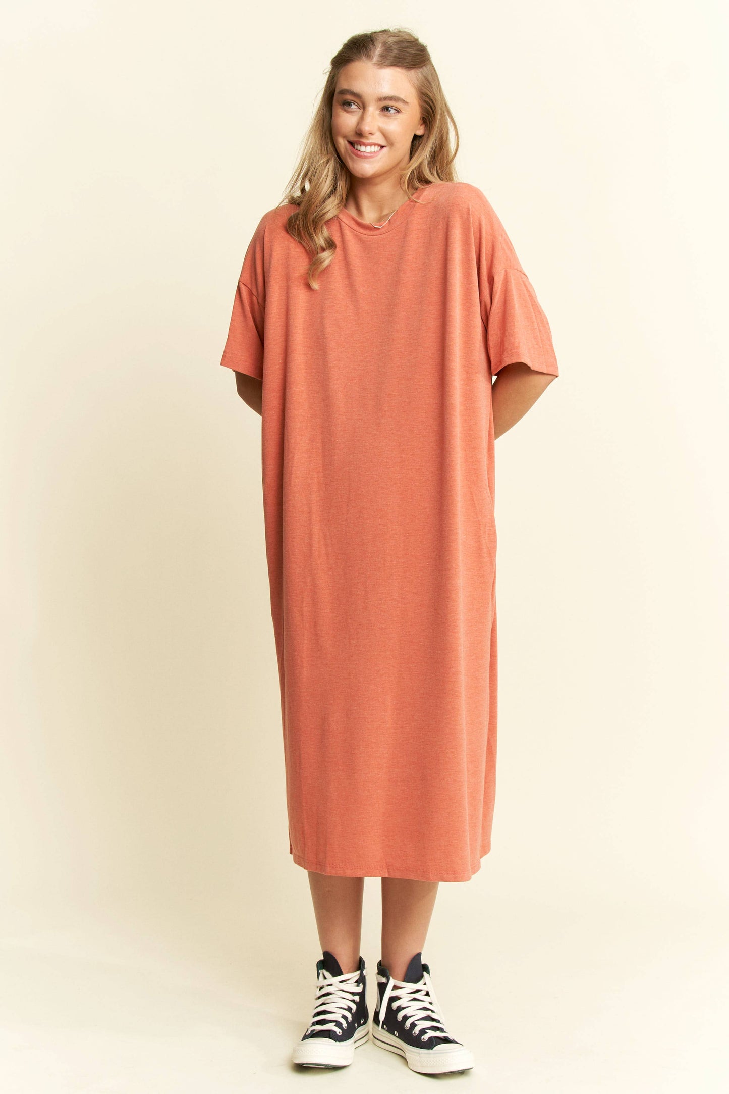 PLUS SIZE SOLID SIDE SLIT MIDI DRESS