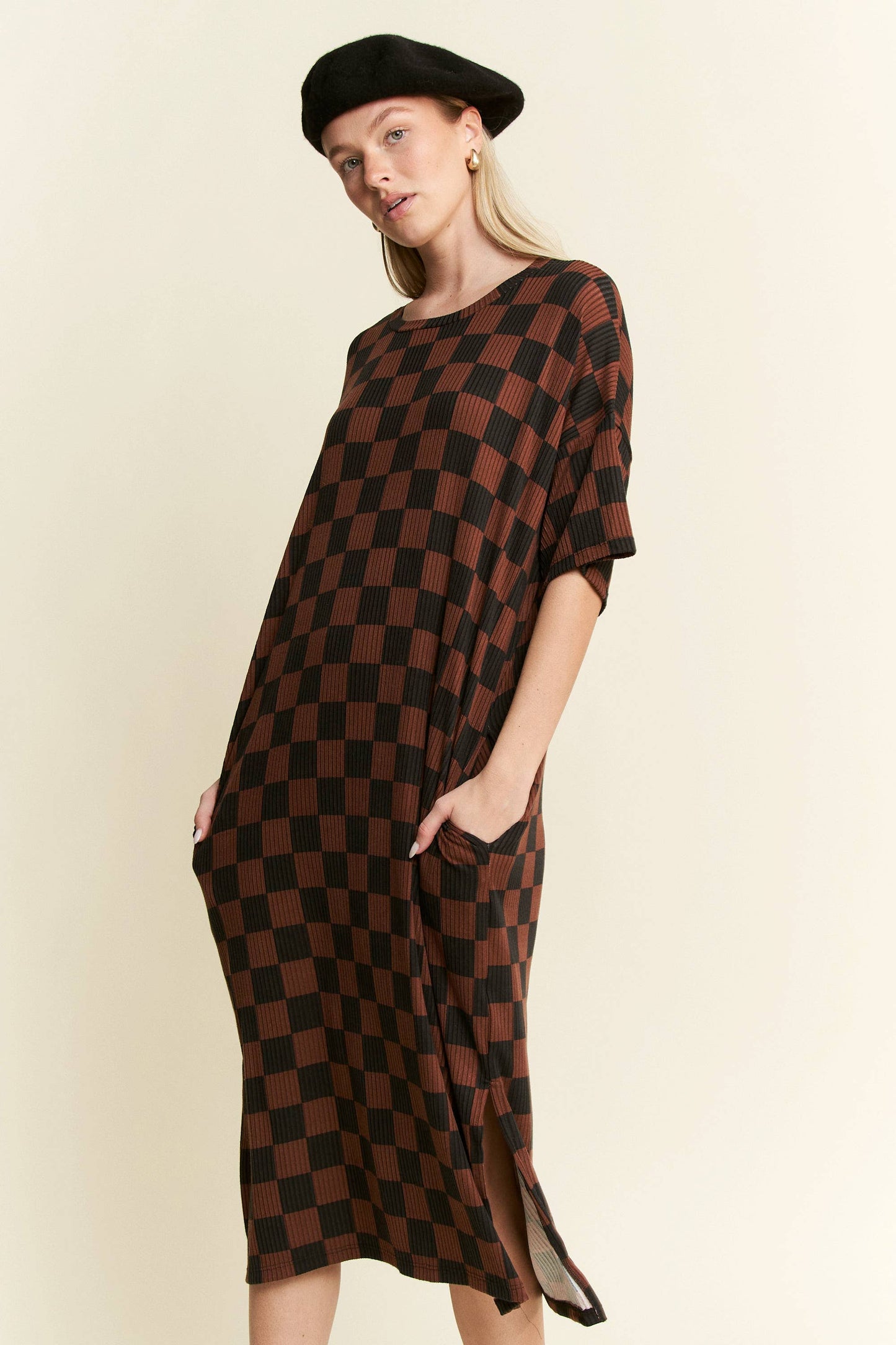 1/2 SLEEVE RIBBED CHECKERBOARD MIDI DRESS