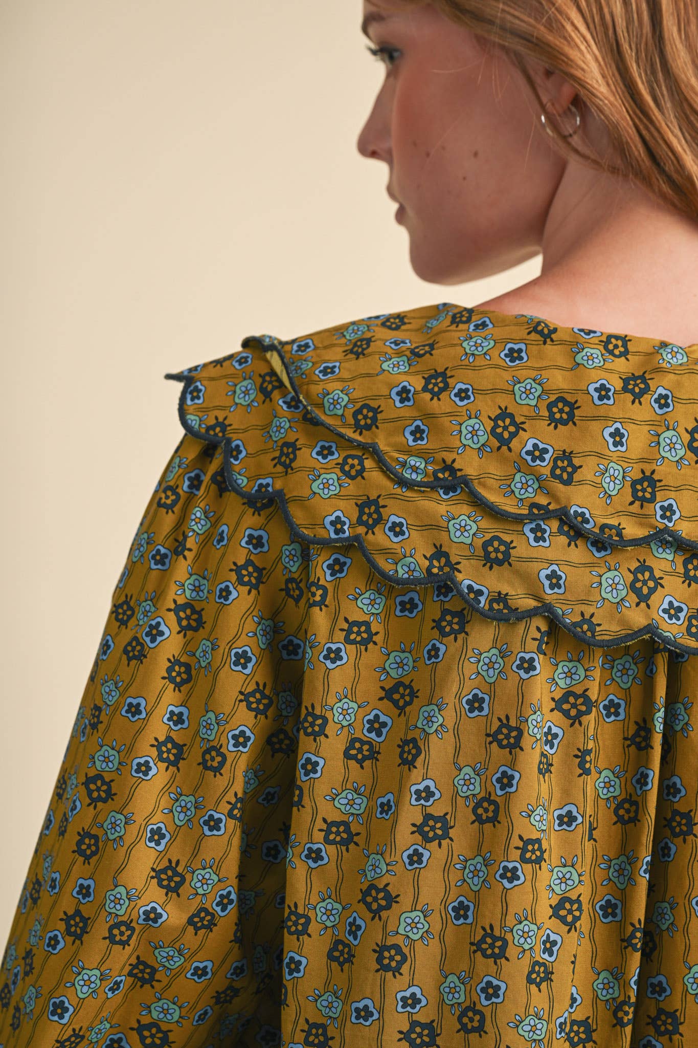 SCALLOPED DOLL COLLAR BUTTON UP FLORAL TOP MTP4964