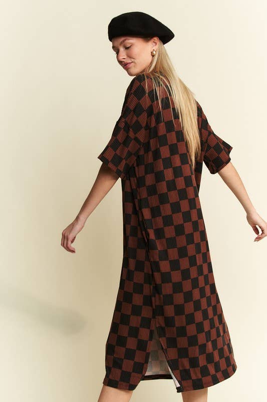 PLUS SIZE 1/2 SLEEVE RIBBED CHECKERBOARD MIDI DRESS