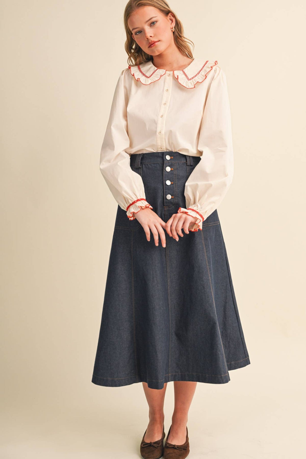 EMBROIDERED RUFFLED DOLL COLLAR BUTTON UP TOP MTP5154