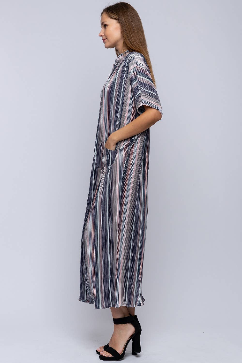 PLEATED METALLIC SOFT DRESS WITH POCKETS