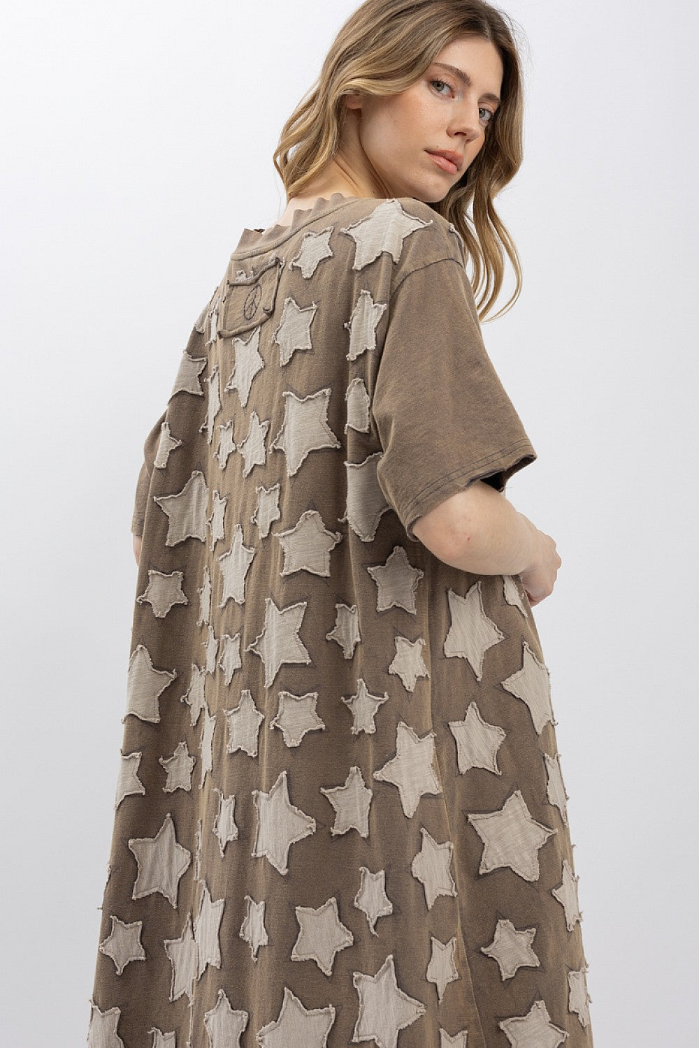 STAR PATCH SHORT SLEEVE LONG DRESS