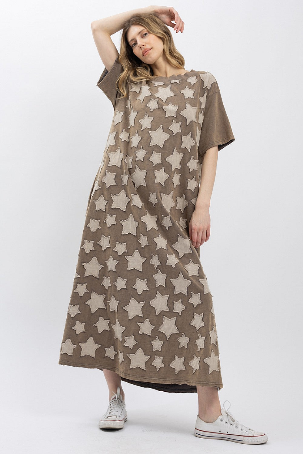 STAR PATCH SHORT SLEEVE LONG DRESS