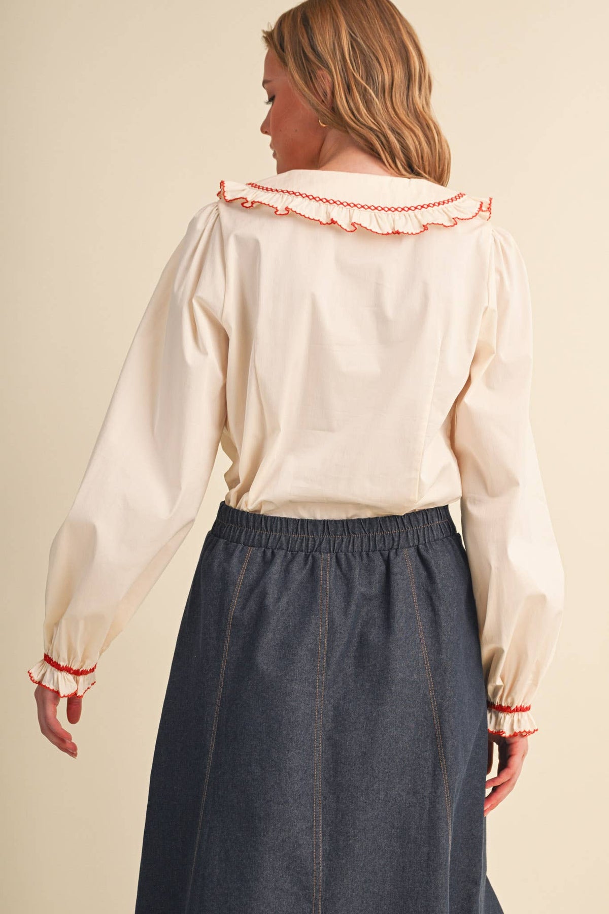 EMBROIDERED RUFFLED DOLL COLLAR BUTTON UP TOP MTP5154