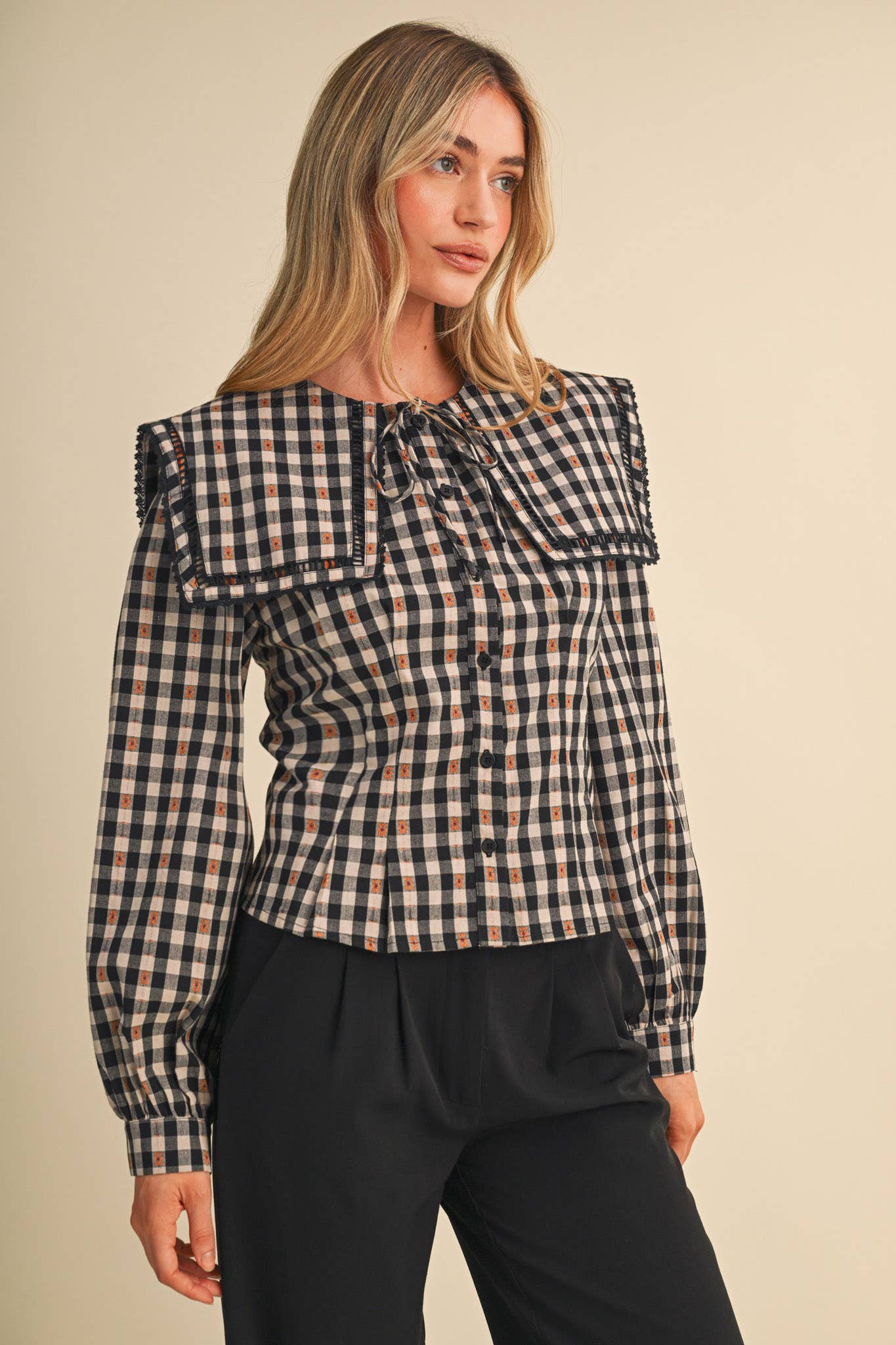 GINGHAM PILGRIM COLLAR BUTTON UP TOP MTP5151