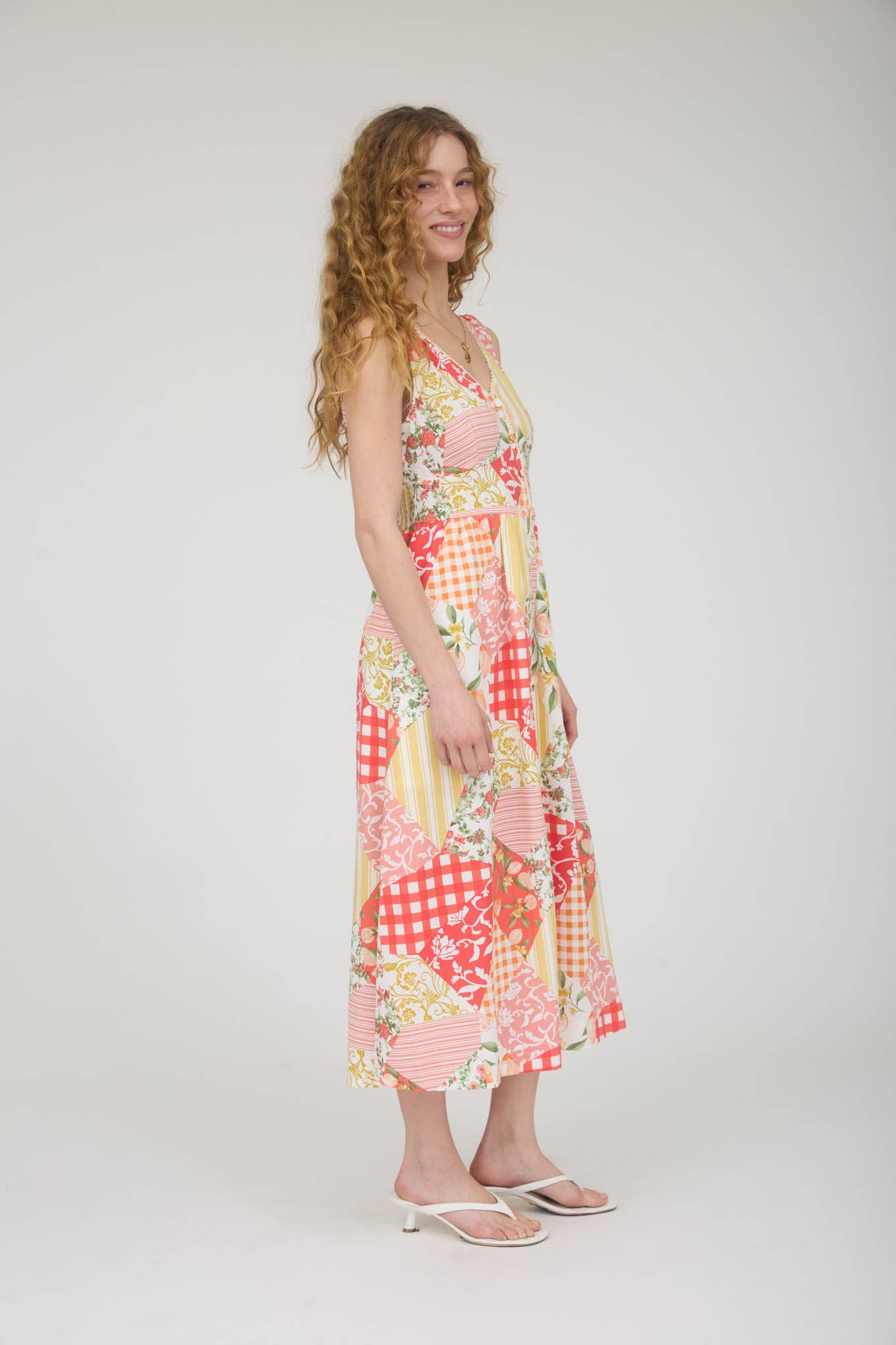 MULTI-PATTERN V NECK SLEEVELESS MAXI DRESS
