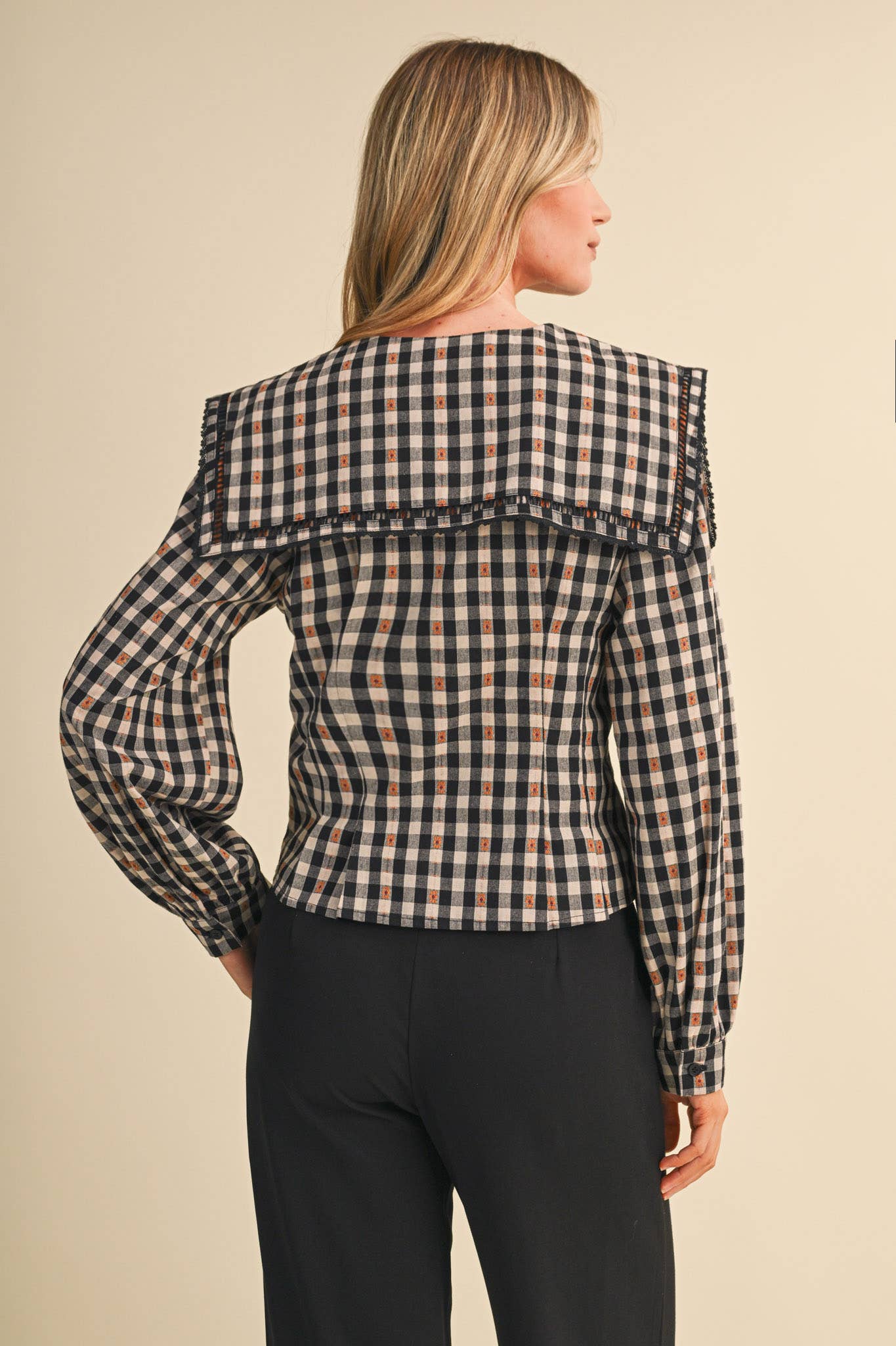 GINGHAM PILGRIM COLLAR BUTTON UP TOP MTP5151