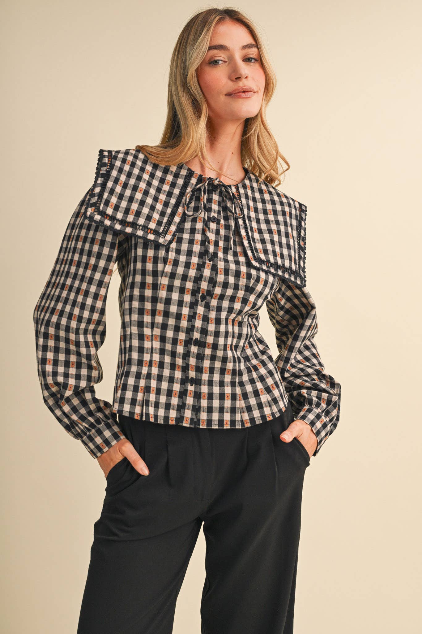 GINGHAM PILGRIM COLLAR BUTTON UP TOP MTP5151