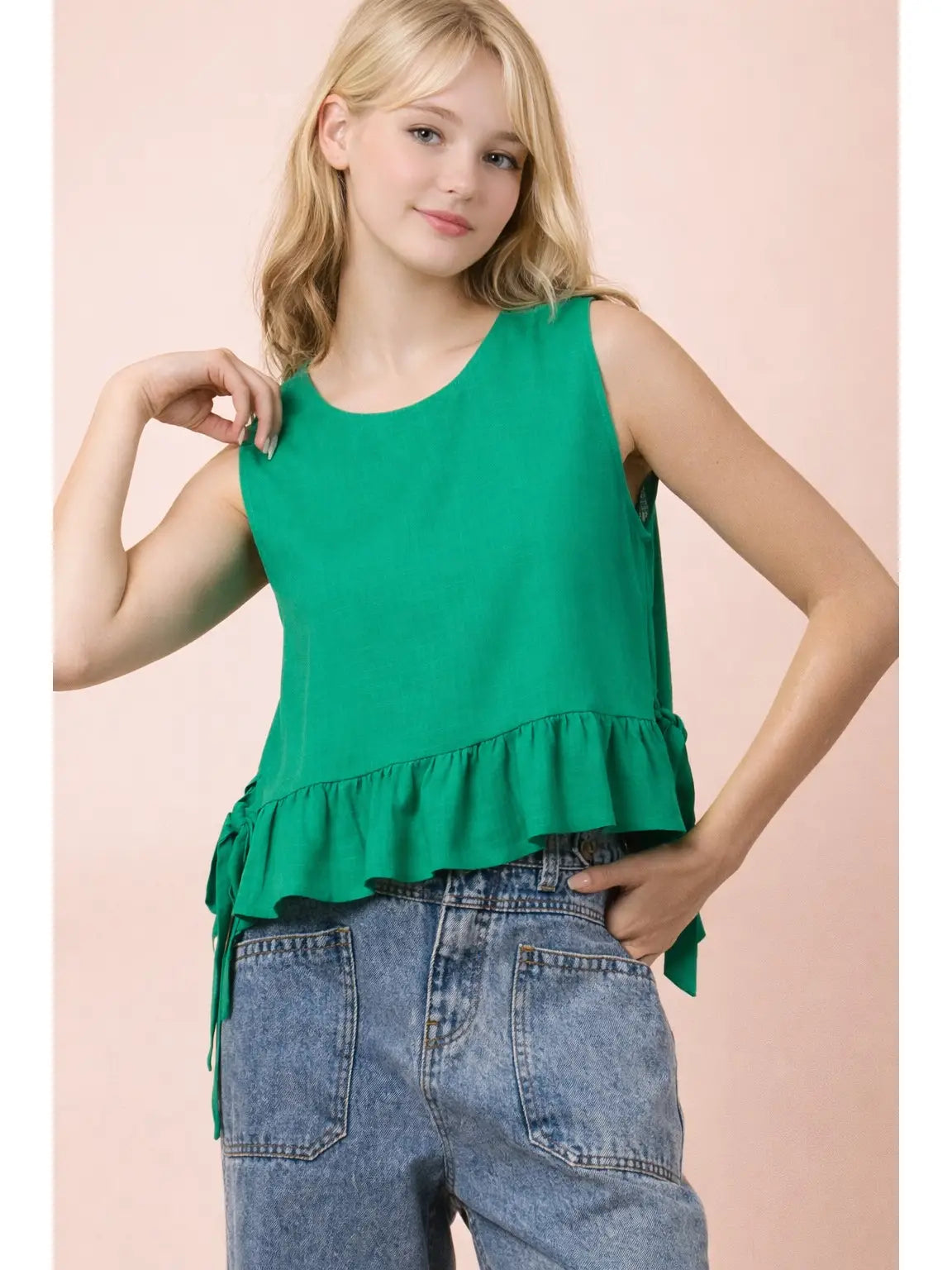 SLEEVELESS RUFFLES