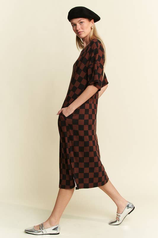 PLUS SIZE 1/2 SLEEVE RIBBED CHECKERBOARD MIDI DRESS