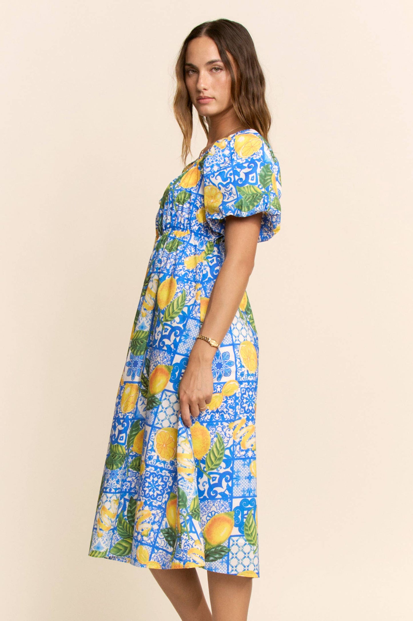 PLUS LEMON AZULEJO PUFFED SLEEVE SMOCK MIDI DRESS