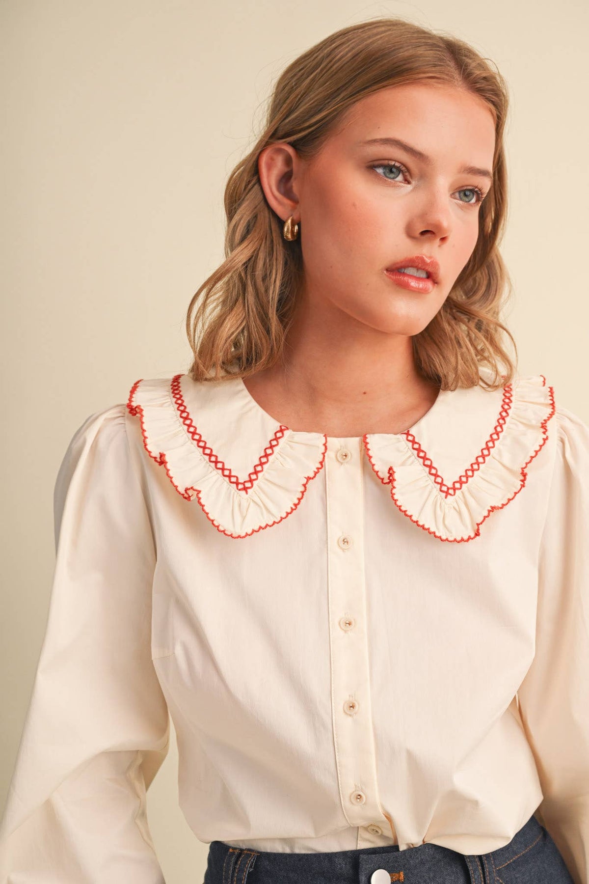 EMBROIDERED RUFFLED DOLL COLLAR BUTTON UP TOP MTP5154