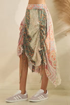 CINCHED PIECED PRINT MIDI SKIRT